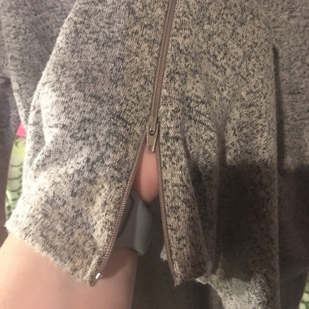 🍍Size L Dark Beige Tunic Top Stretchy with Zipper